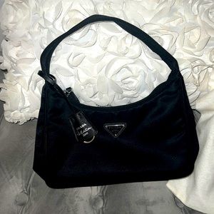 Prada mini